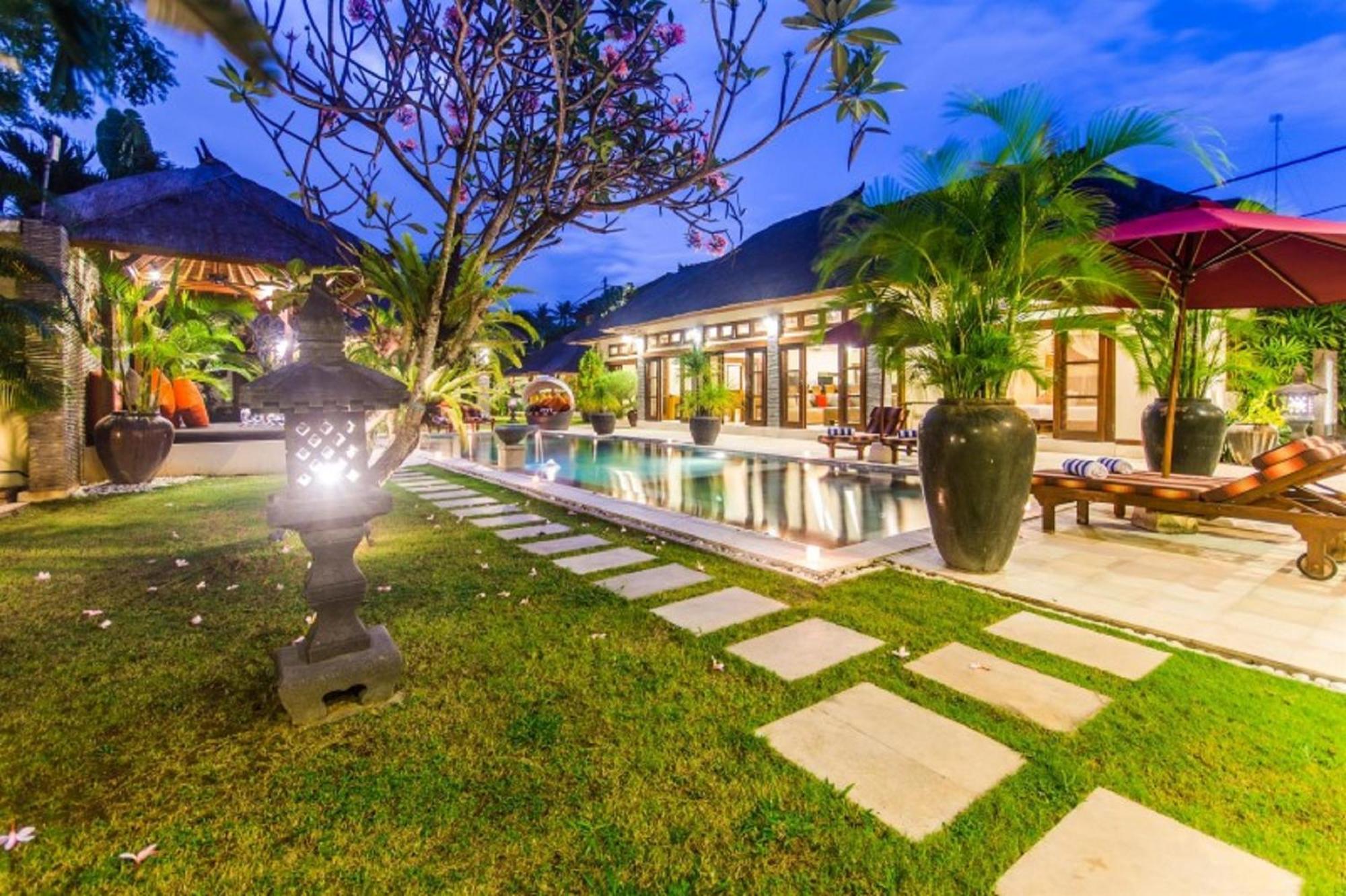 Luxury Villa Antan Central Seminyak Exterior photo